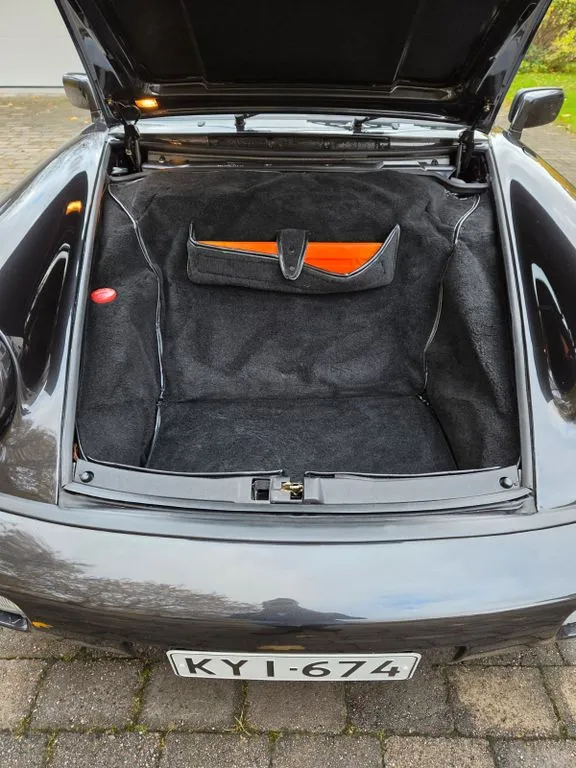 Porsche 964