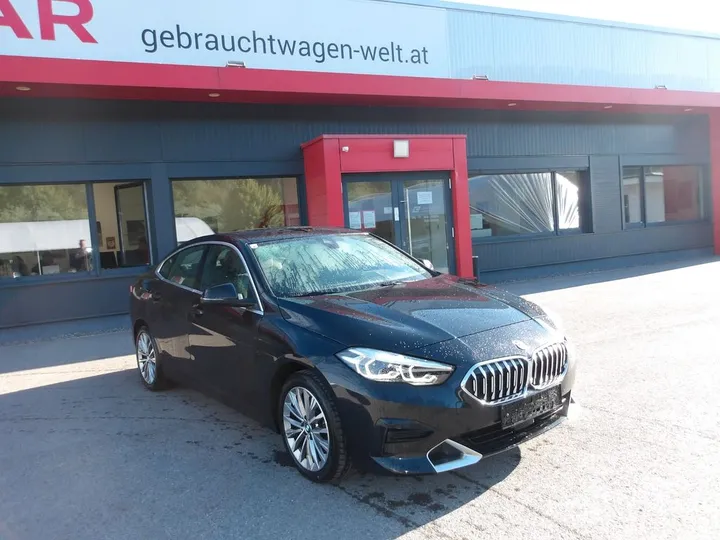 BMW 218