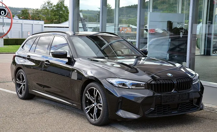 BMW 320