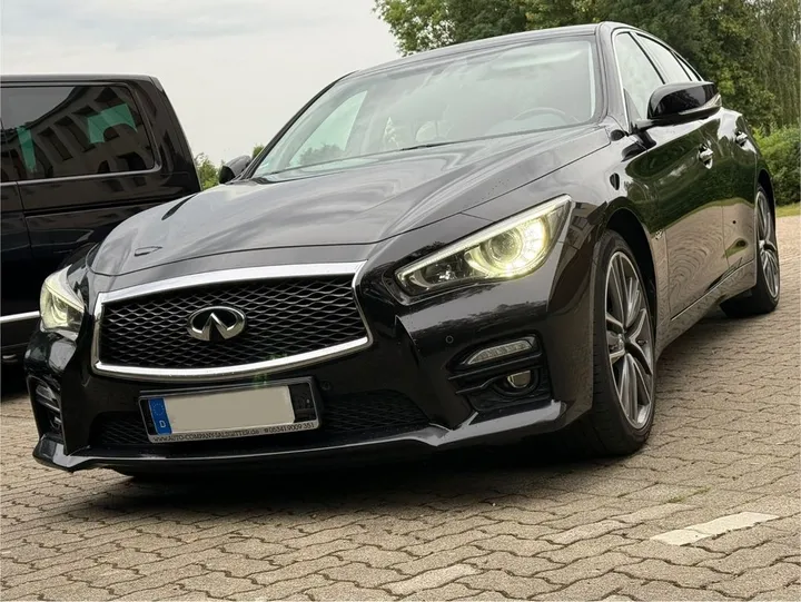 Infiniti Q50