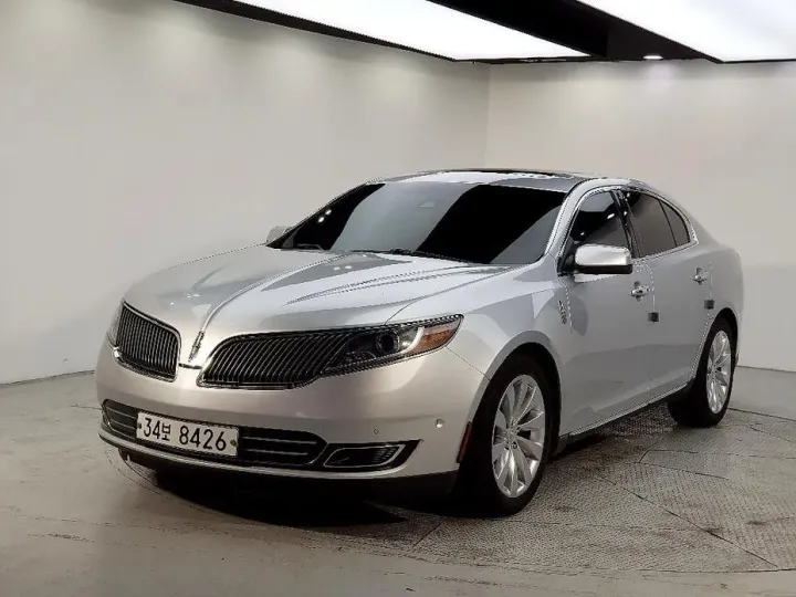 Lincoln MKS