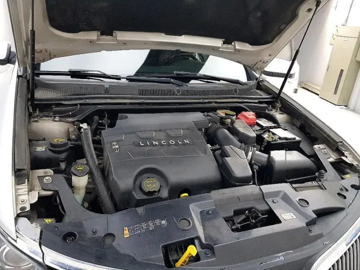 Lincoln MKS