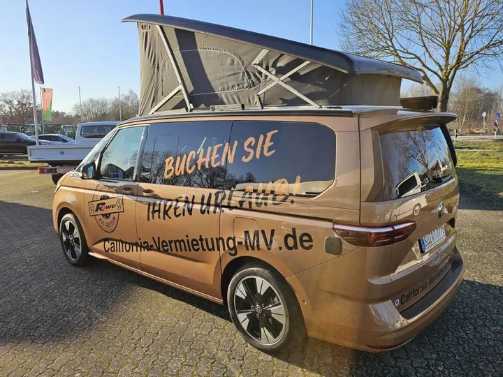 Volkswagen T7 California