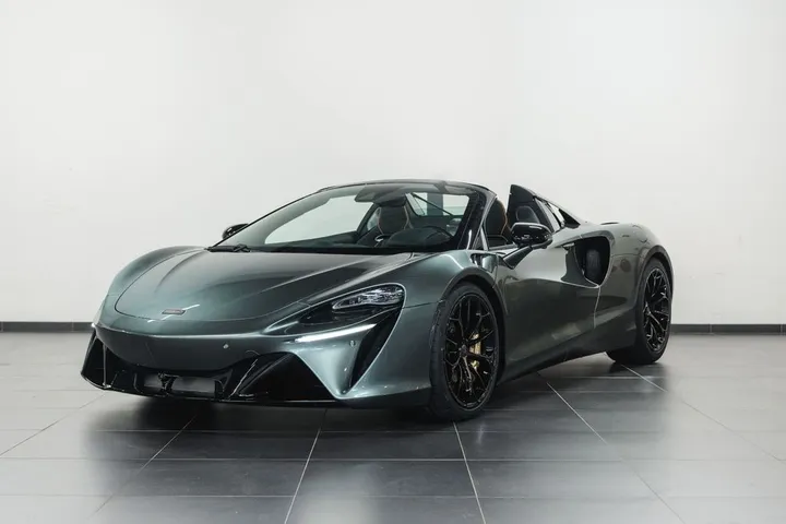 McLaren Artura