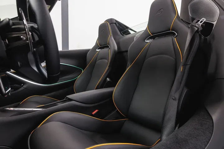 McLaren Artura