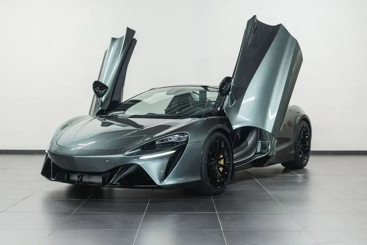McLaren Artura