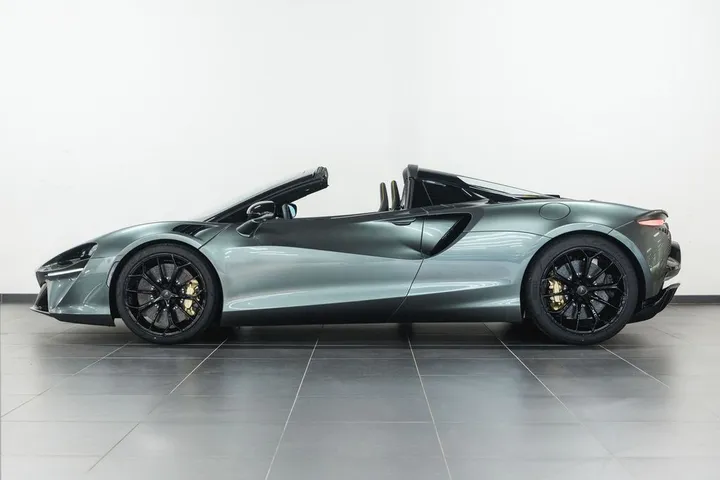 McLaren Artura