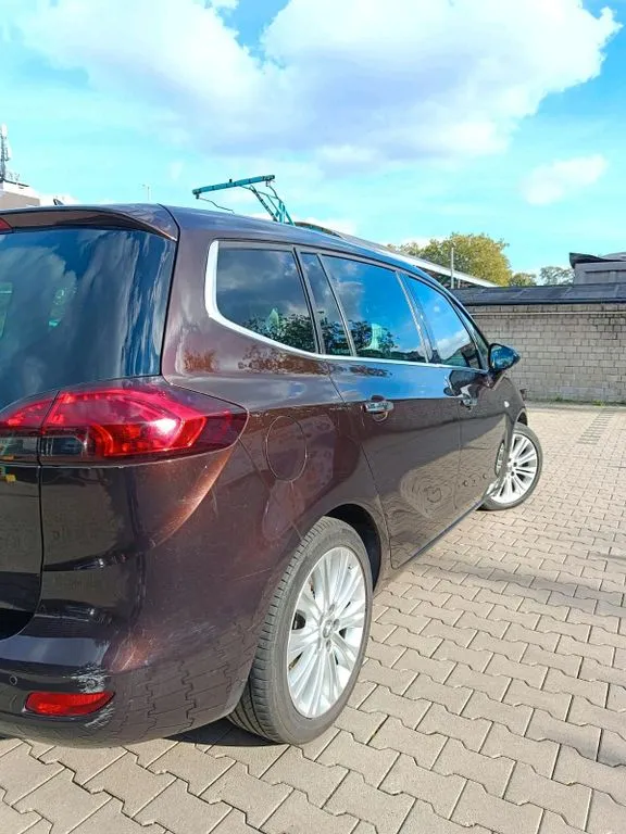 Opel Zafira Tourer