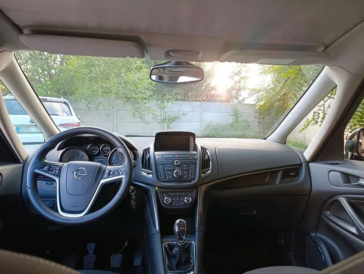 Opel Zafira Tourer