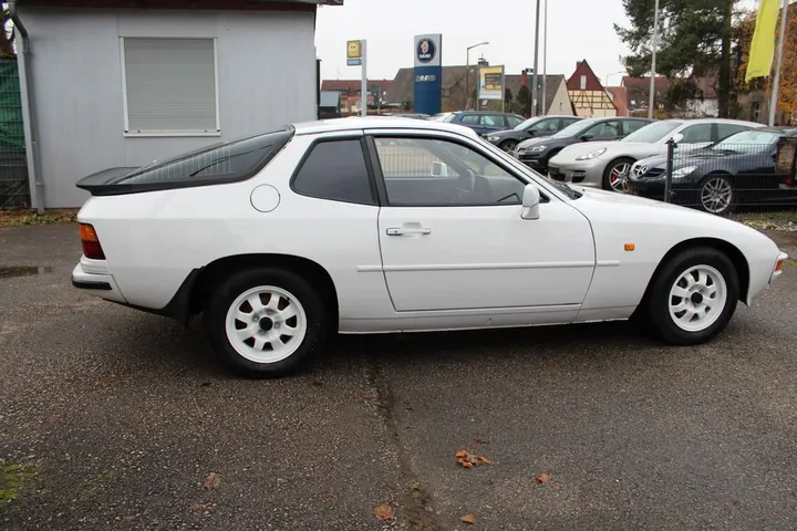 Porsche 924