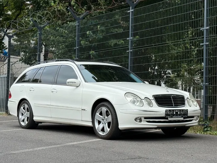 Mercedes-Benz E 500