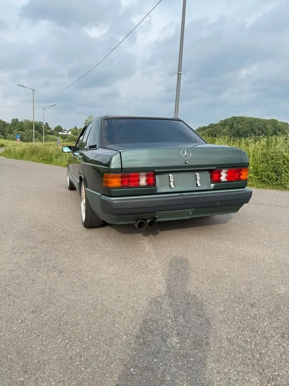 Mercedes-Benz 190