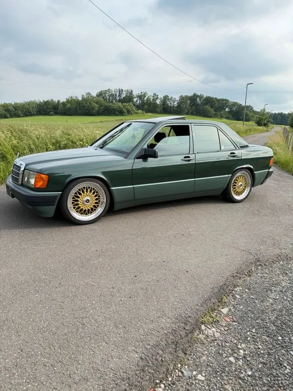 Mercedes-Benz 190