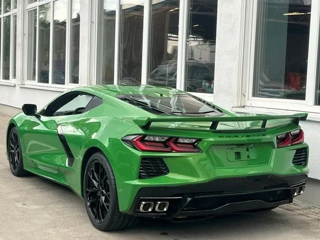 Corvette C8