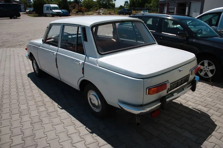 Wartburg 353