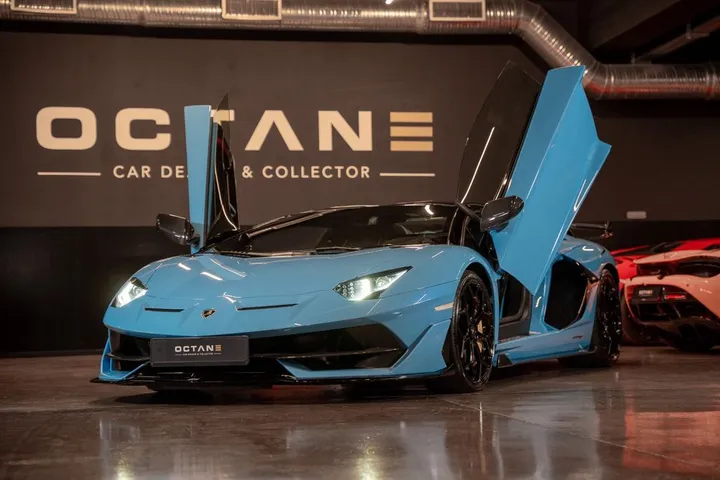 Lamborghini Aventador
