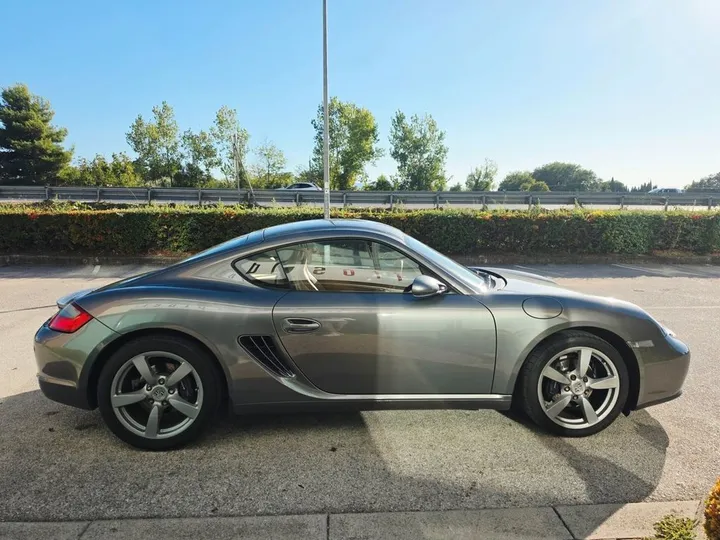 Porsche Cayman