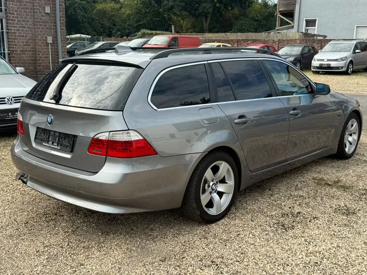 BMW 525
