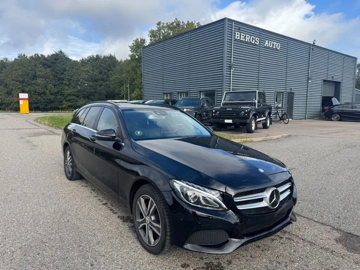 Mercedes-Benz C 220