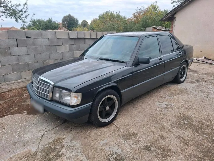 Mercedes-Benz 190