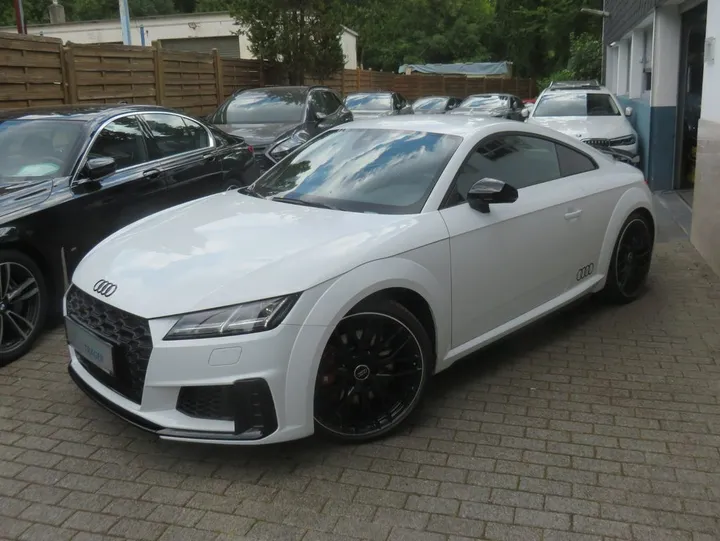 Audi TTS
