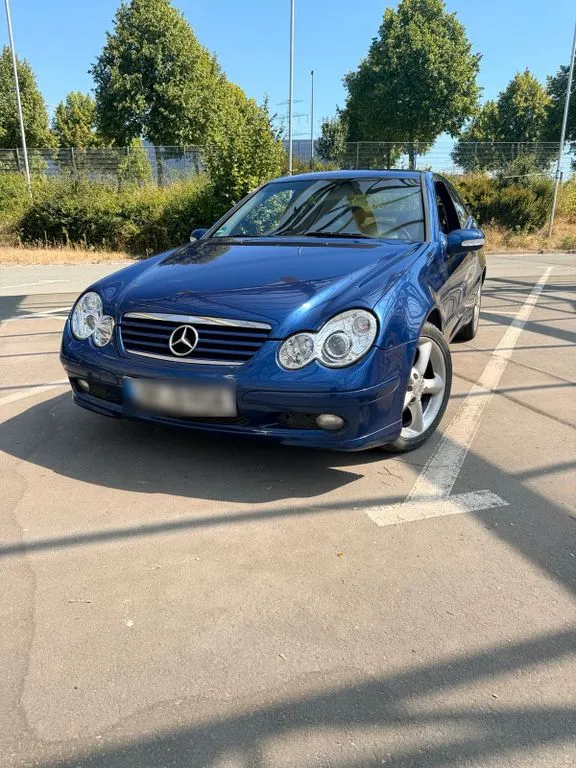 Mercedes-Benz C 180