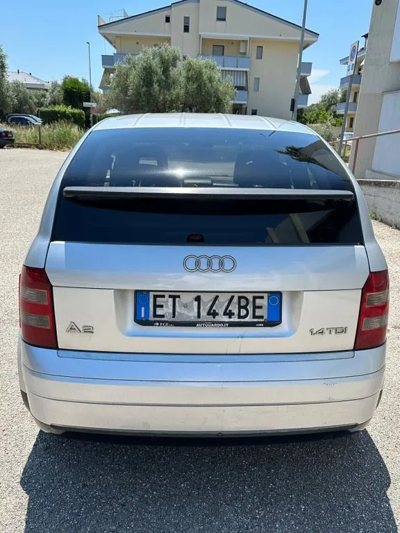 Audi A2