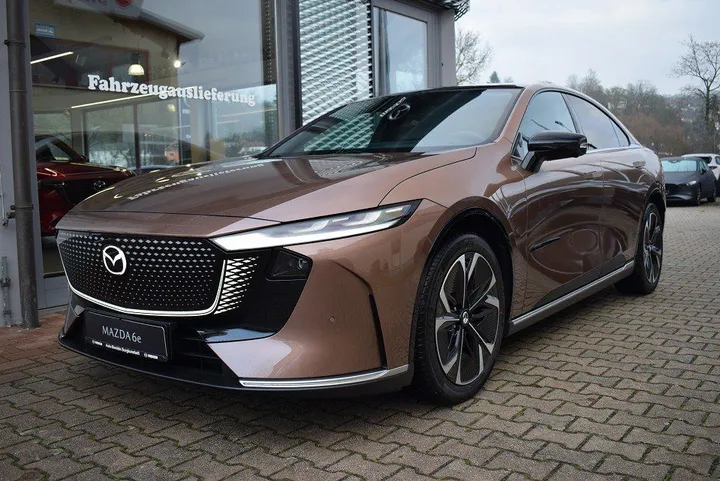 Mazda 6e