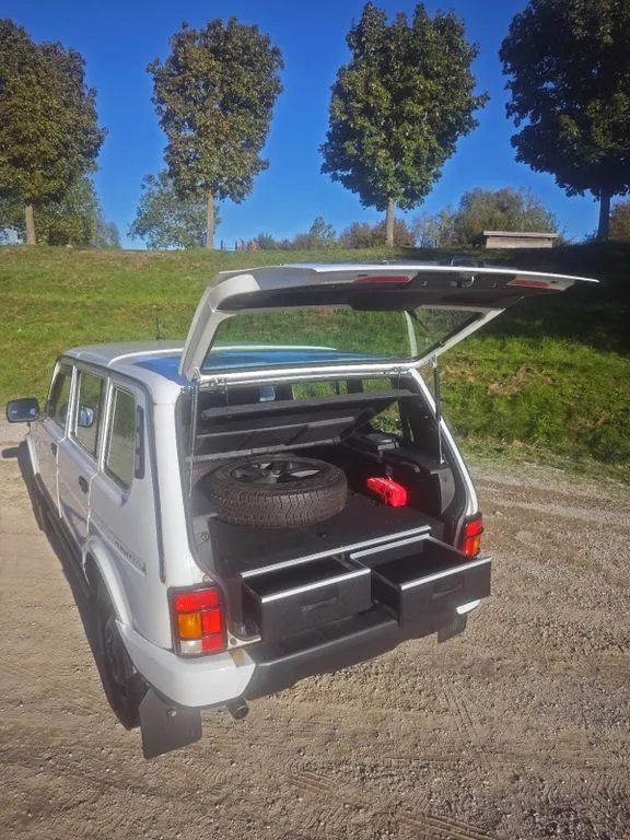 Lada Niva
