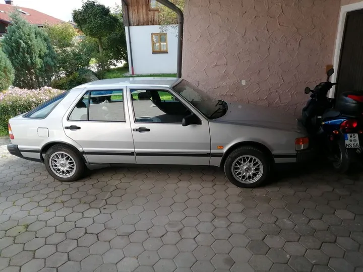 Saab 9000