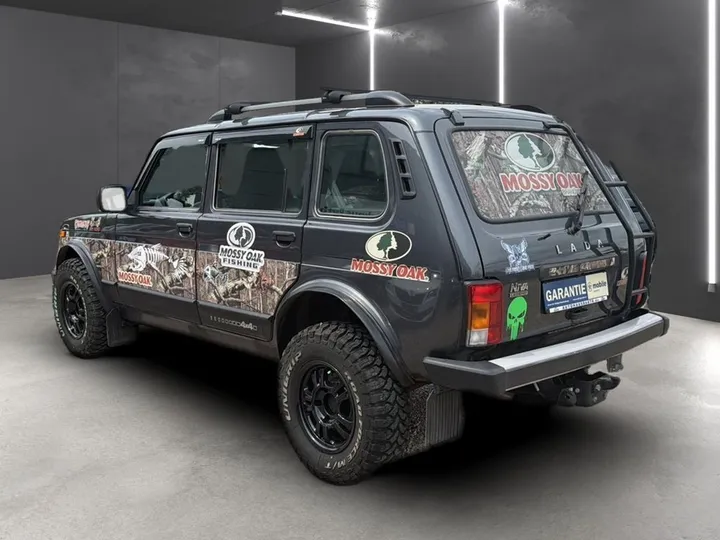 Lada Niva