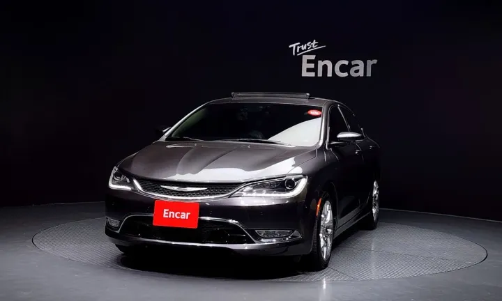 Chrysler 200
