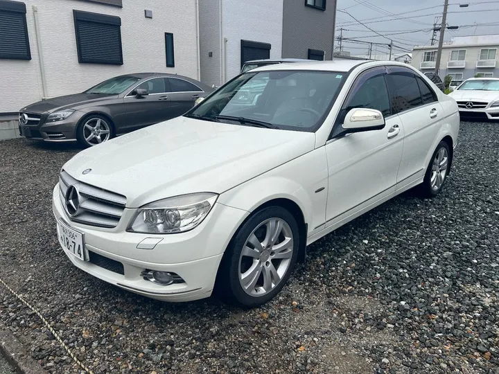 Mercedes-Benz C 230