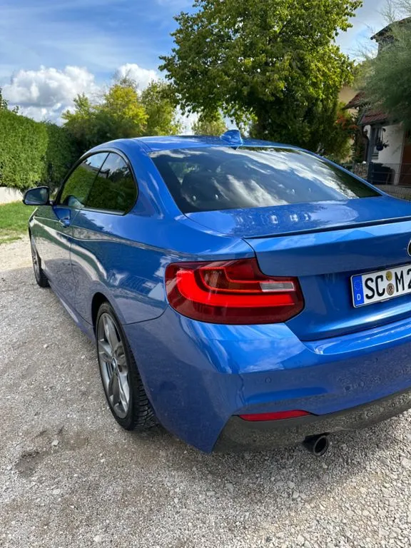 BMW M235
