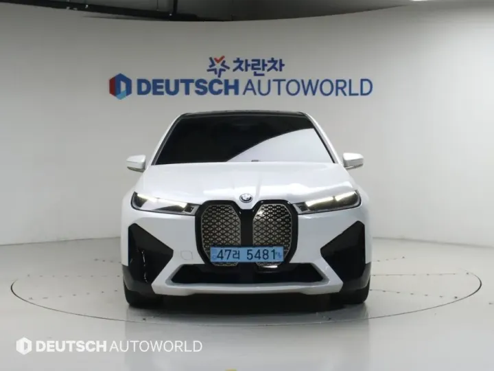 BMW iX