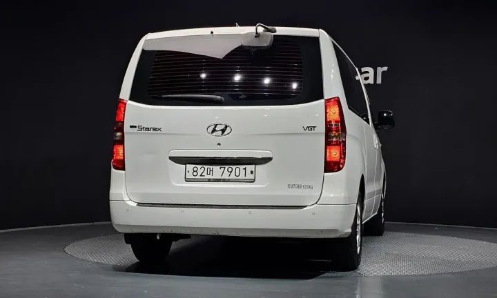 Hyundai Starex