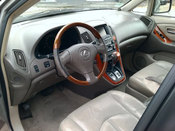 Lexus RX 300