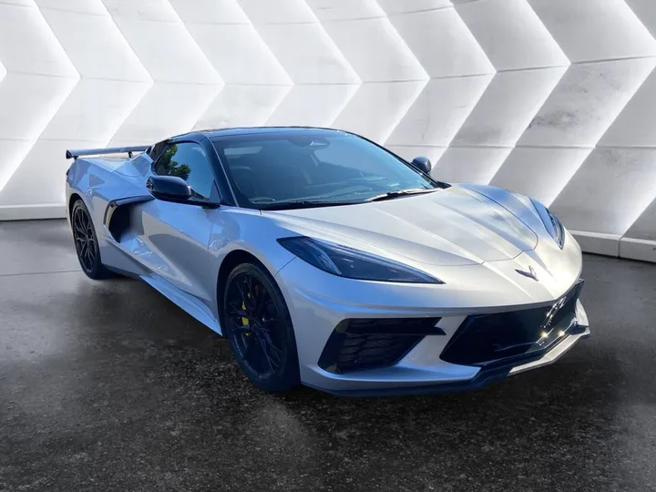 Corvette C8