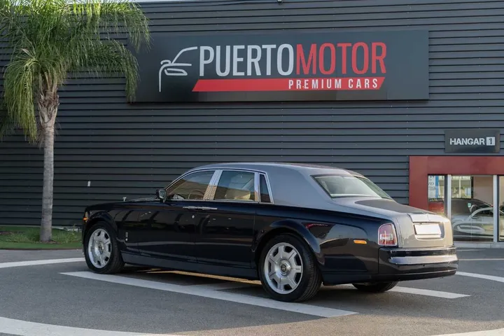 Rolls-Royce Phantom