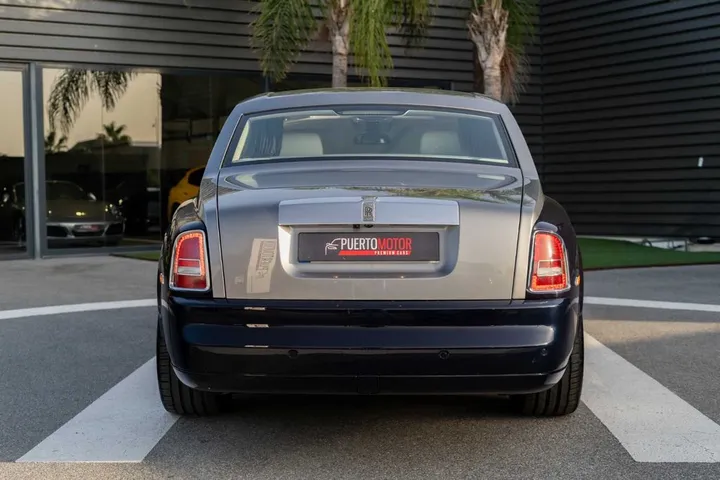 Rolls-Royce Phantom