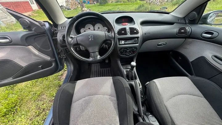 Peugeot 206