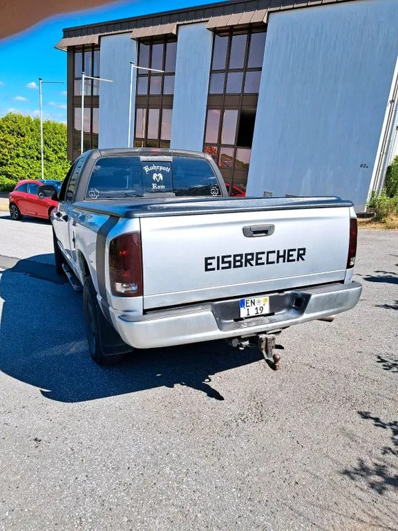 Автомобиль