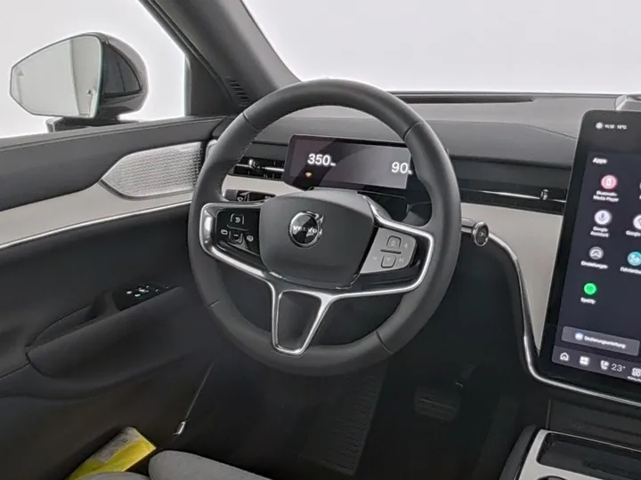 Volvo EX90