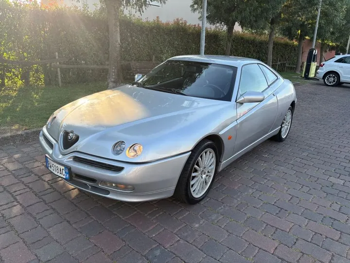 Alfa Romeo GTV