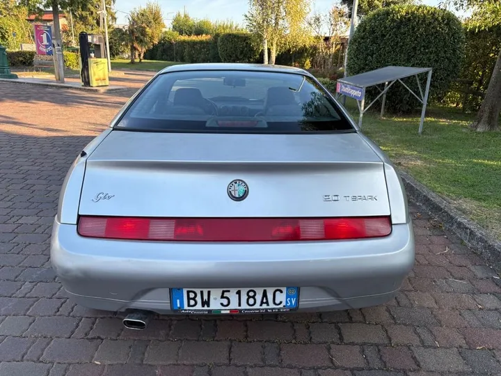 Alfa Romeo GTV