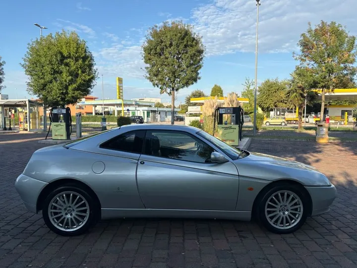Alfa Romeo GTV