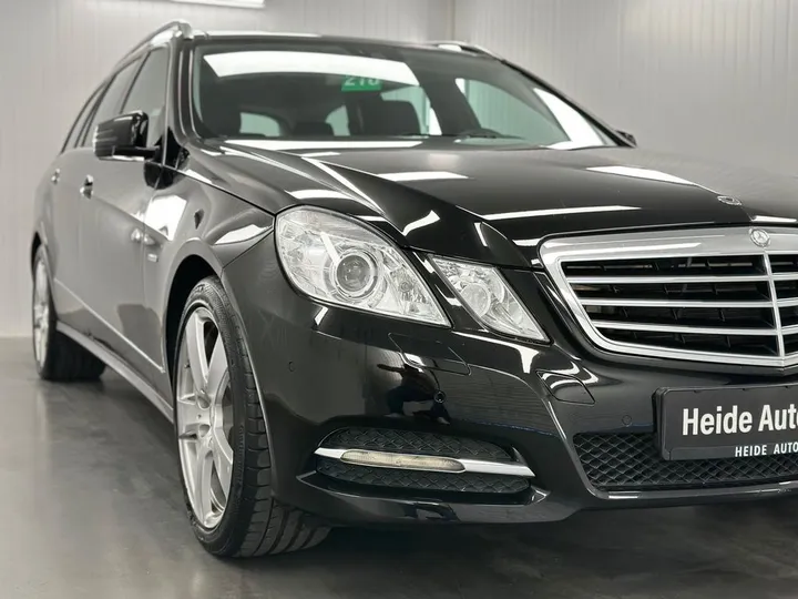 Mercedes-Benz 300