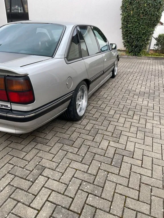 Opel Senator