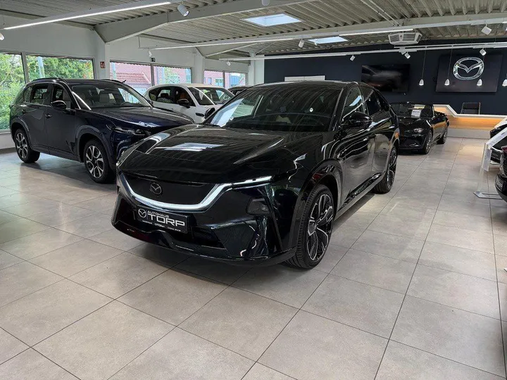 Mazda CX-6e
