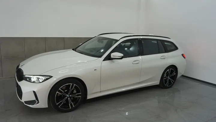 BMW 330